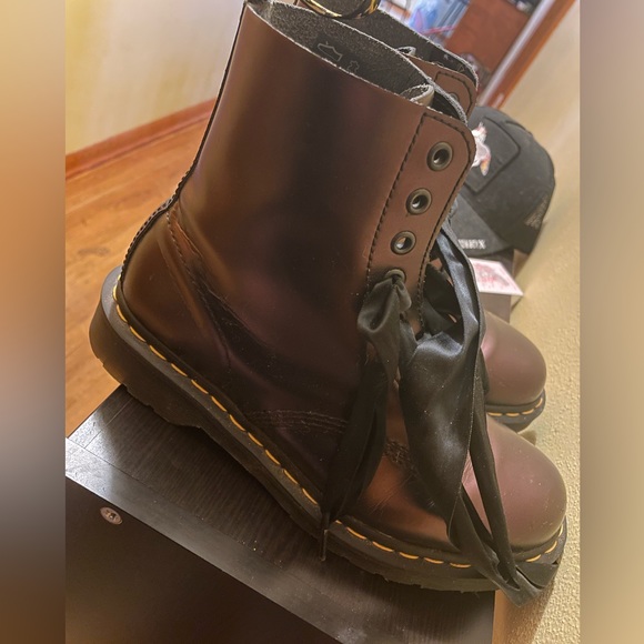 Metallic purple docs - Picture 6 of 13